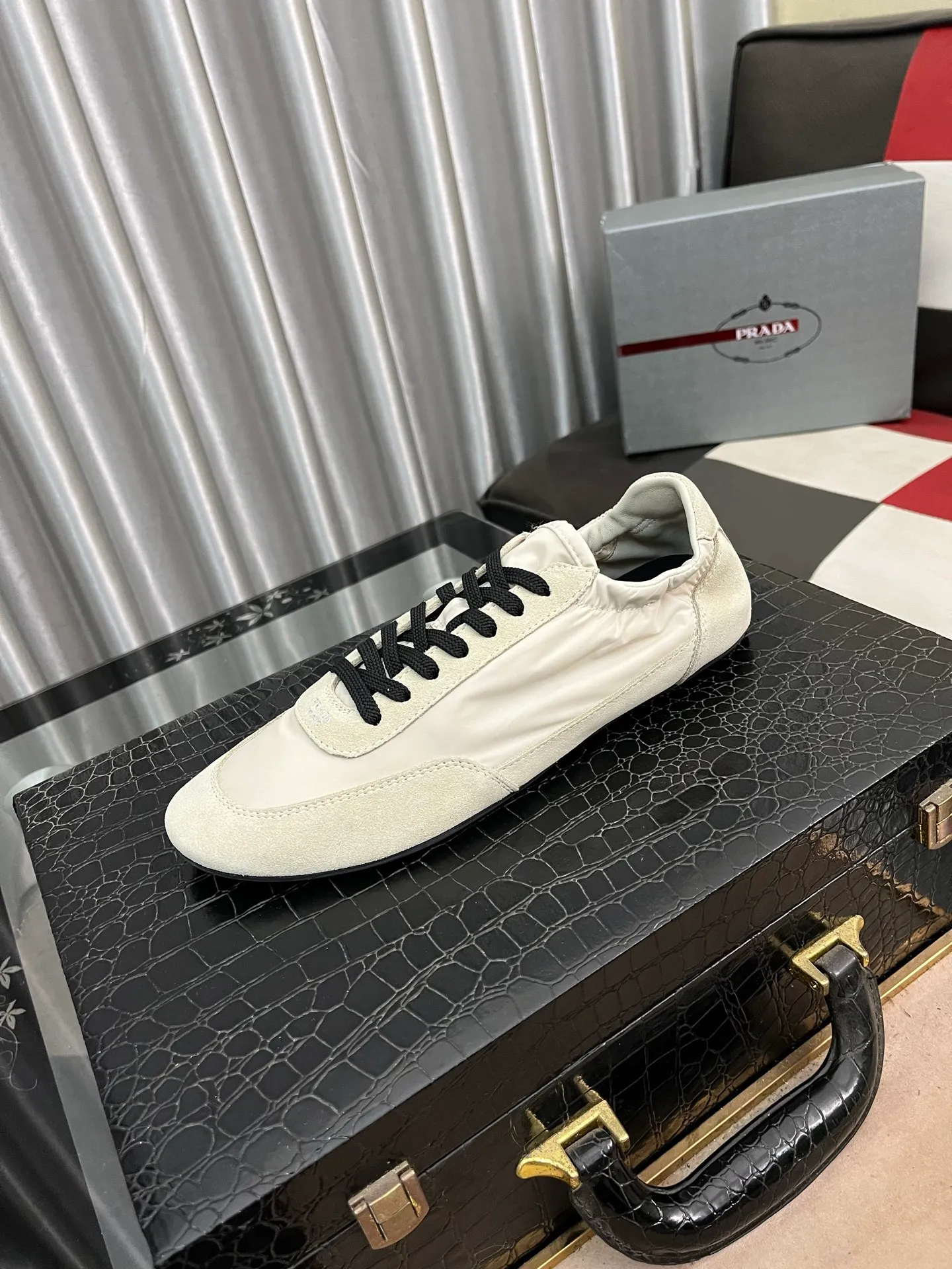 Men's shoes 💰500⌚️⌚️【PRADA】Prada - high-end quality original order 🔍🔍🔍 casual sports shoes - Upper: 🔝Nappa calfskin, brand high mercerized canvas, shoe body brand metal fasteners, tongue silk screen brand logo - Lining: water-dyed cowhide - Outsole: ultra-light TPU foam; molded outsole -Ultra-high quality control and fine workmanship: outstanding (high-end, extravagance, class) -Size: 38-446️⃣colors available